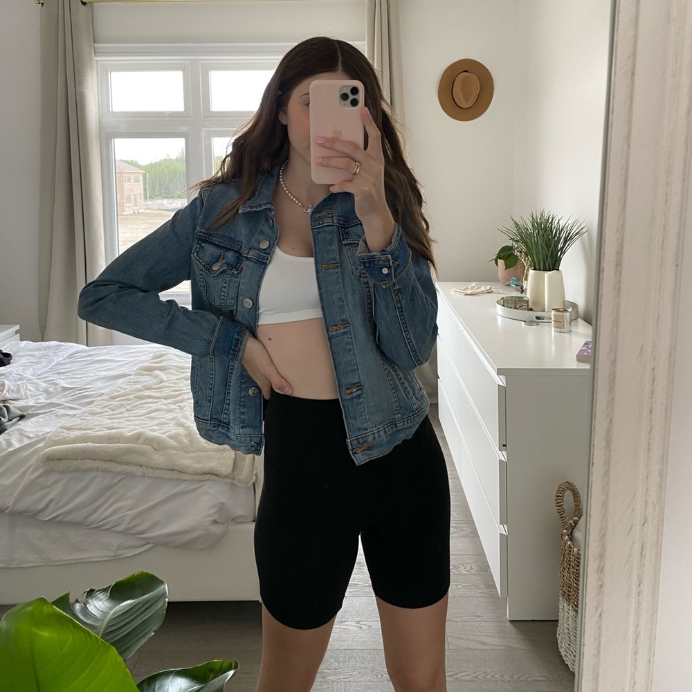 Levi’s Trucker Jacket - Picture 1 of 4